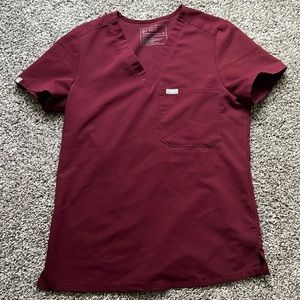 Catarina One-Pocket Scrub Top